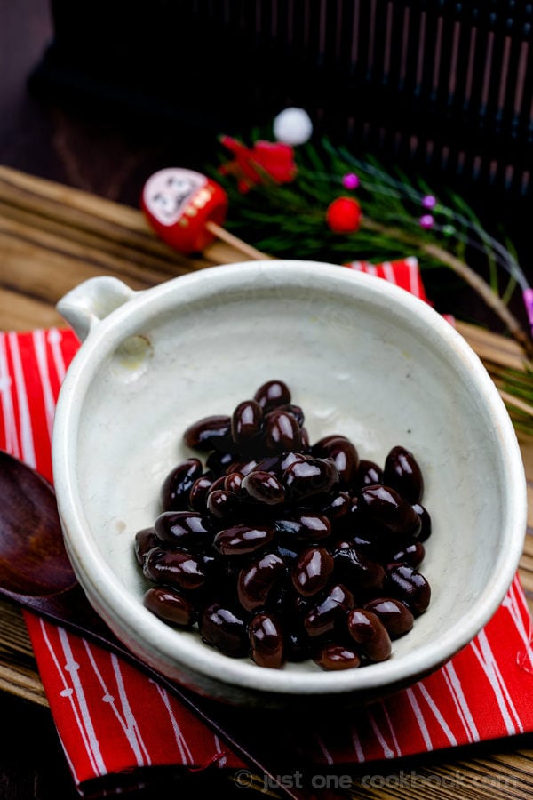 Kuromame (Sweet Black Soybeans) | JustOneCookbook.com