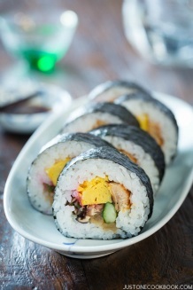 Futomaki (Thick Sushi Roll 太巻き) | Easy Japanese Recipes at JustOneCookbook.com