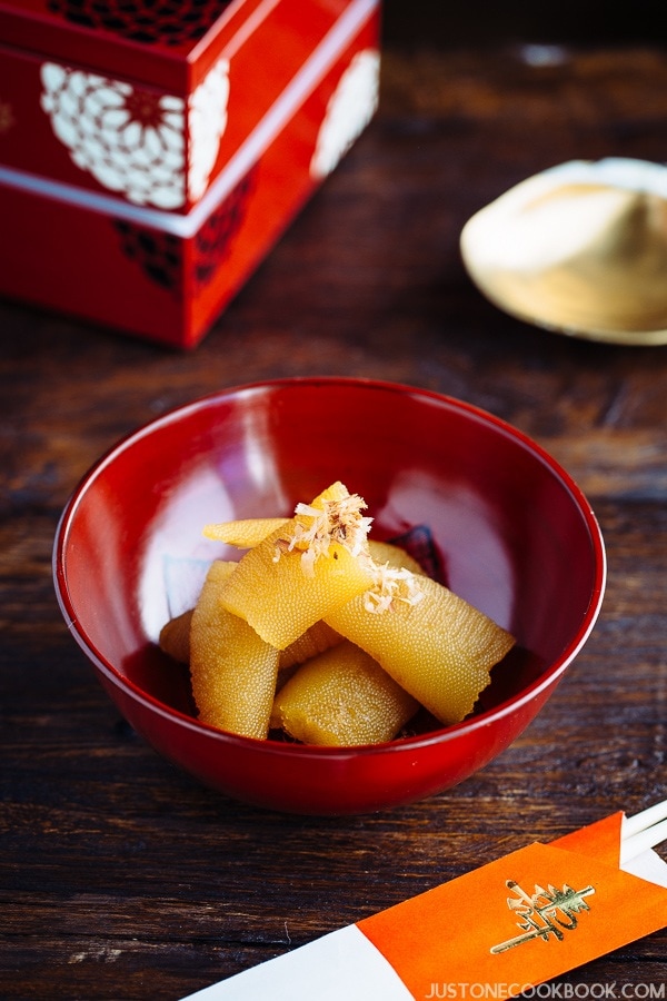 Kazunoko (Herring Roe) 数の子 • Just One Cookbook