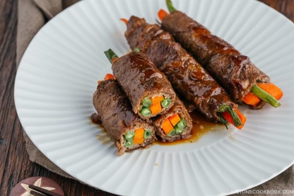 Teriyaki Steak Rolls 野菜の牛肉巻き | Easy Japanese Recipes at JustOneCookbook.com