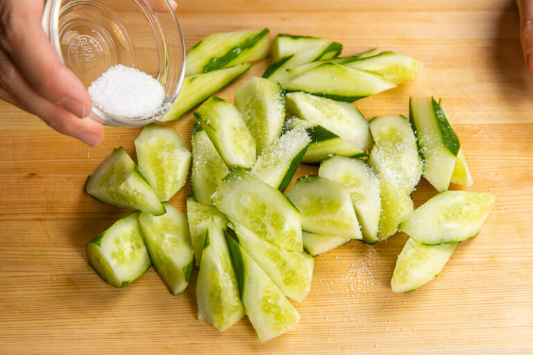 Spicy Japanese Pickled Cucumbers ピリ辛きゅうりの浅漬け • Just One Cookbook