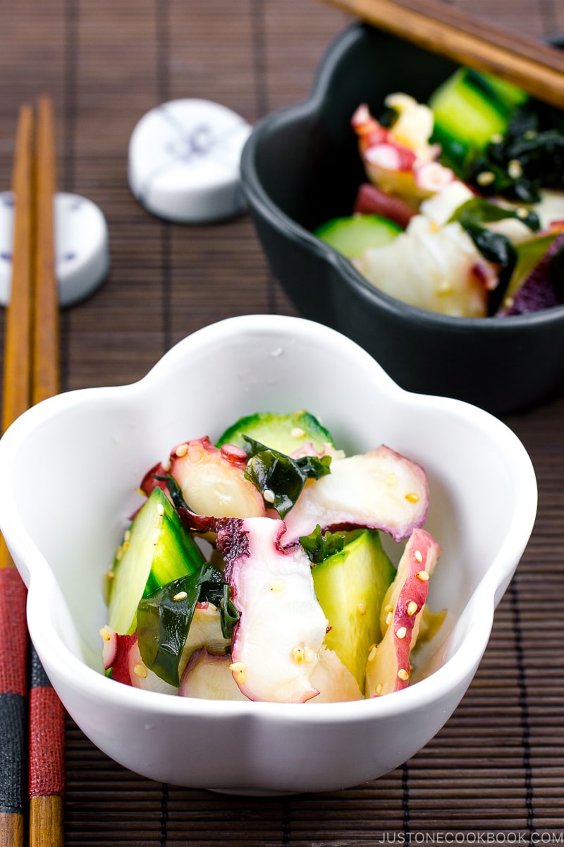 octopus salad (tako su) served as an appetizer in small bowls