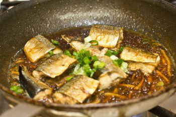 Sanma Teriyaki          - 52