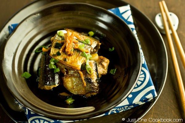 Sanma Teriyaki in a bowl.