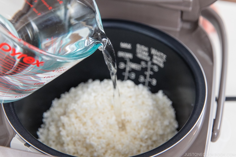 How to Cook Japanese Rice in a Rice Cooker • Just One Cookbook