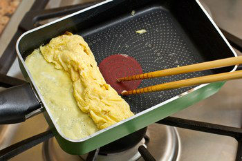 Tamagoyaki (pan fried rolled egg) Recipe - Japanese Cooking 101 