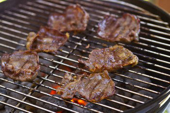 https://www.justonecookbook.com/wp-content/uploads/2012/07/Gyutan-BBQ-Beef-Tongue-7.jpg