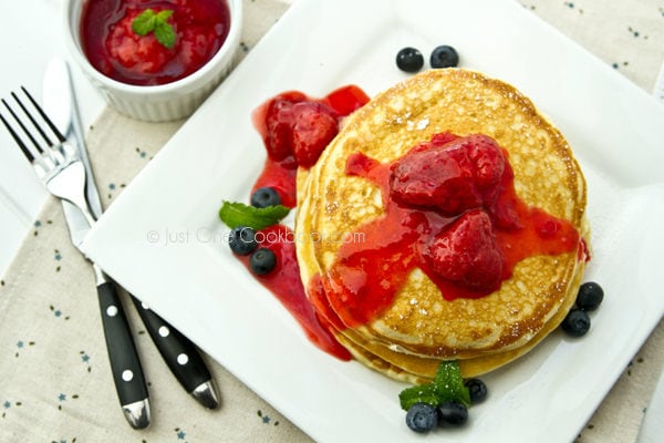 Buttermilk Pancakes | Just One Cookbook.com