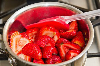 Strawberry Sauce 5