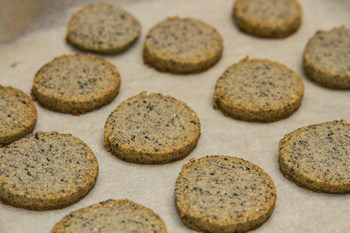 Sesame Cookies 12