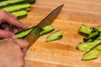 Cucumber and Chicken Marinated in Chili Oil 2