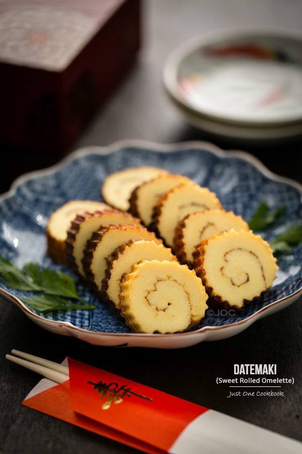 Datemaki (Japanese Sweet Rolled Omelette) 伊達巻 • Just One Cookbook