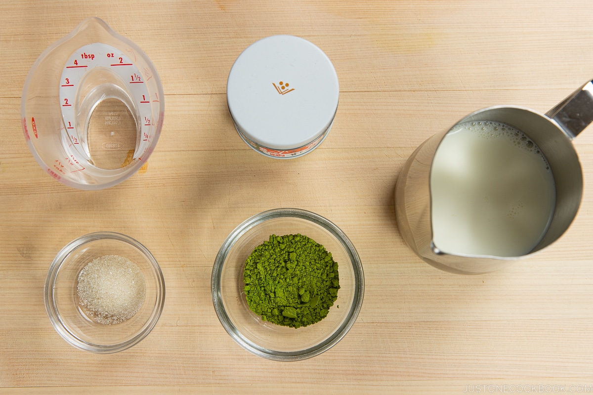 Matcha Latte Ingredients