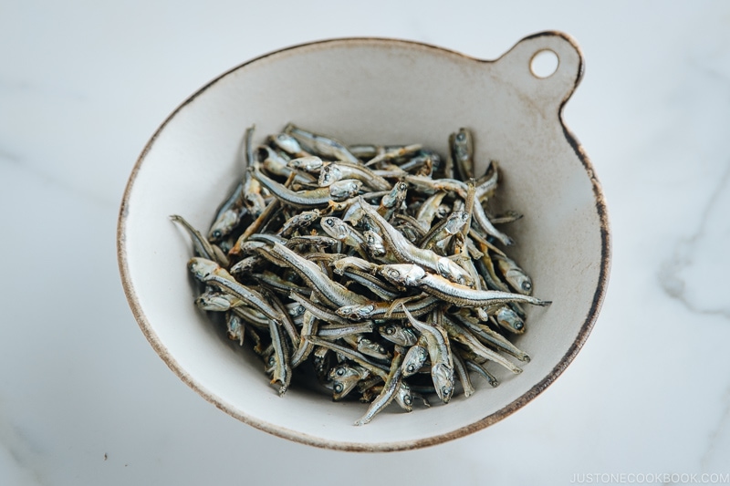 Anchovy (Iriko / Niboshi) | Easy Japanese Recipes at JustOneCookbok.com