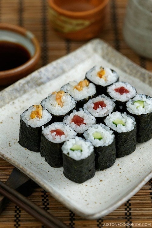 Sushi Rolls (Hosomaki) 細巻き • Just One Cookbook