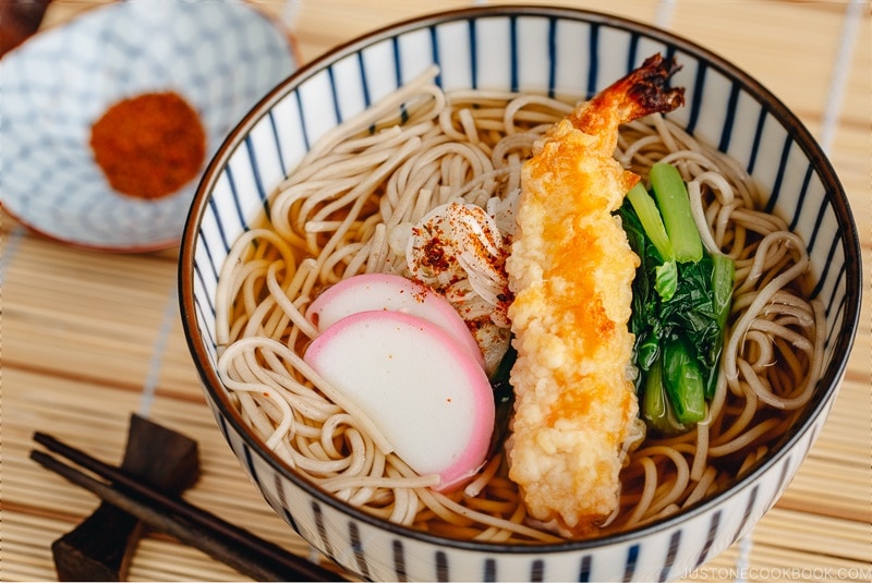 Soba Soup 温かいお蕎麦 • Just