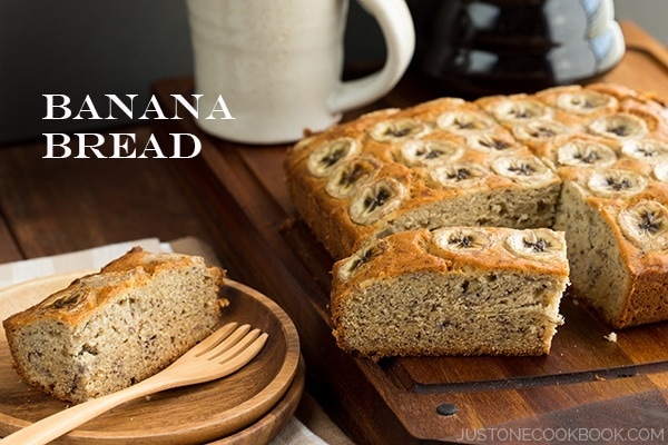 Banana Bread on a cutting board.