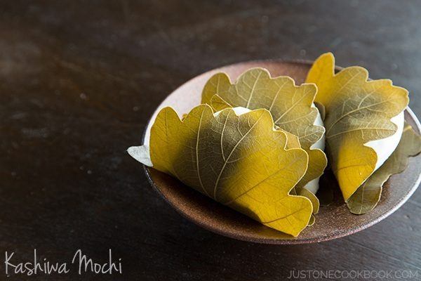 Kashiwa Mochi | Easy Japanese Recipes at JustOneCookbook.com