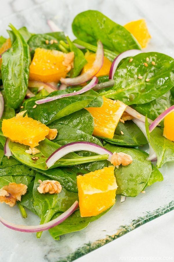 Spinach Salad with Asian Salad Dressing | Easy Japanese Recipes at JustOneCookbook.com Spinach Salad with Asian Salad Dressing on a plate.