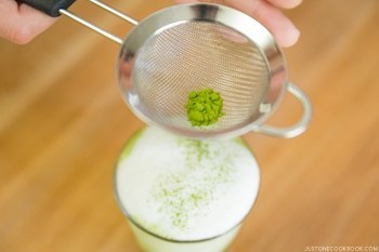 Iced Green Tea Latte 7