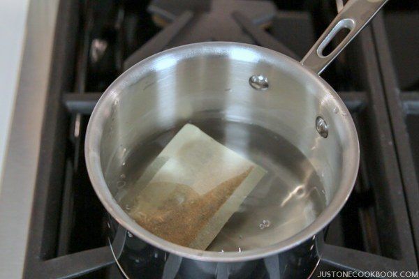 Dashi pack in a pot.