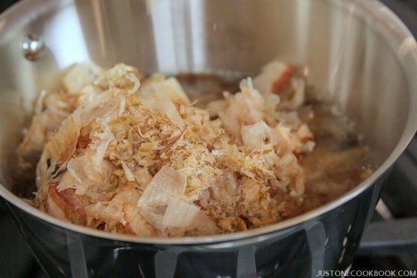 Katsuobushi in a pot.