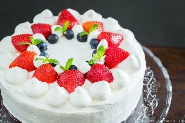 Japanese Strawberry Shortcake いちごのショートケーキ Democratic