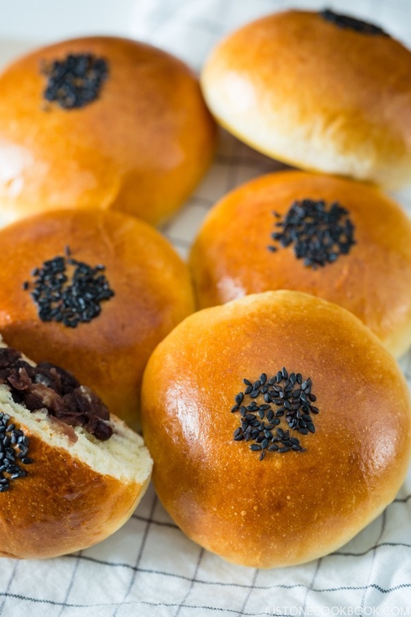Anpan (Japanese Sweet Red Bean Buns) | Easy Japanese Recipes at JustOneCookbook.com