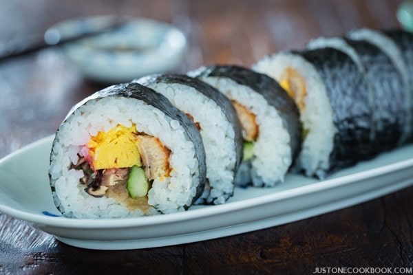 Futomaki (Thick Sushi Roll 太巻き) | Easy Japanese Recipes at JustOneCookbook.com