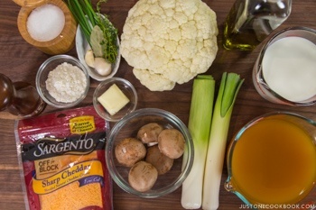 Creamy Roated Caulifower Soup Ingredients