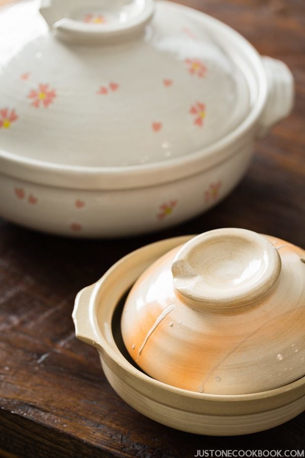 How To Season Your Donabe (Earthenware Pot) • Just One Cookbook