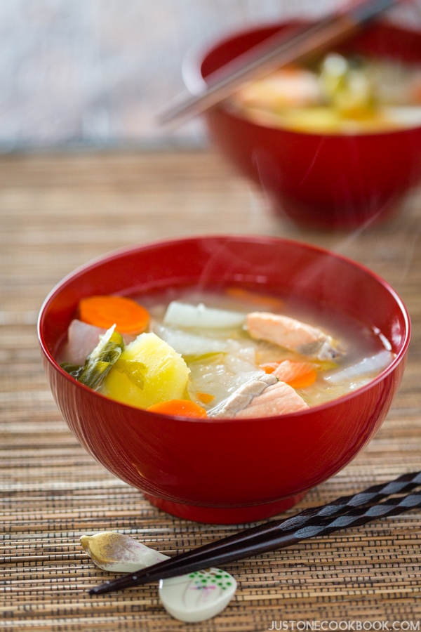 Sanpeijiru is a popular healthy salmon soup from Hokkaido Japan.