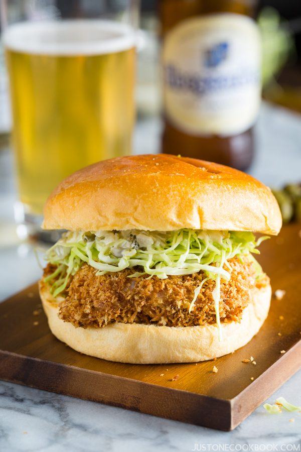 Ebi Katsu Burger (Shrimp Cutlet Burger) 海老カツバーガー • Just One Cookbook