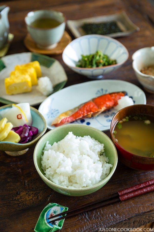 Ichijiru Sansai (One Soup Three Sides) - Japanese Cuisine