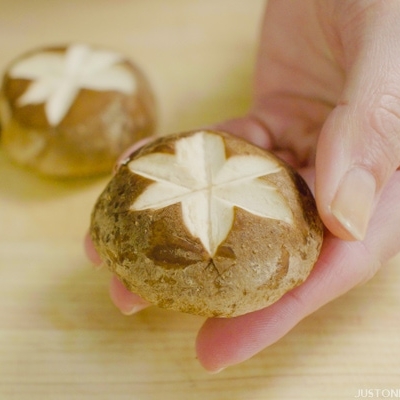 Shiitake Hanagiri | Japanese Cutting Techniques (Hanagiri) | Easy Japanese Recipes at JustOneCookbook.com