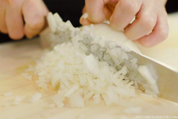 Japanese Cutting Techniques 野菜の切り方 • Just One Cookbook