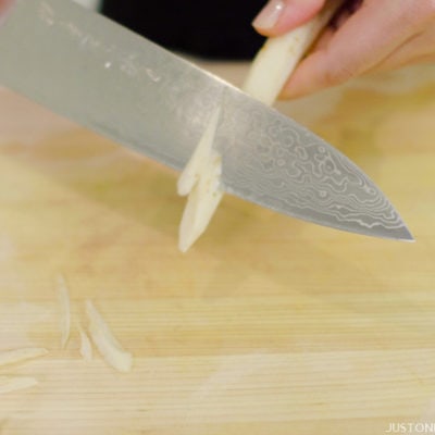 Sasagaki | Japanese Cutting Technique | Easy Japanese Recipes at JustOneCookbook.com
