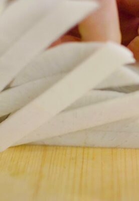 Tanzakugiri | Japanese Cutting Technique | Easy Japanese Recipes at JustOneCookbook.com