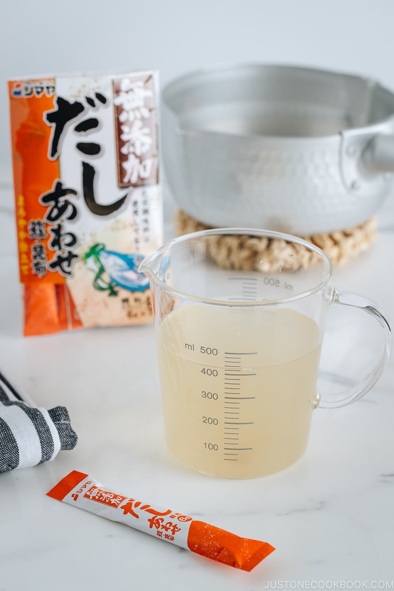 How to Make Dashi だしの作り方 • Just One Cookbook