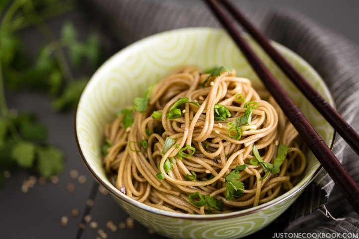 Seared Tuna, Soba Noodle and Cucumber Salad Bento Box Recipe