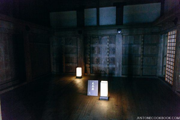 sign inside a room in himeji castle