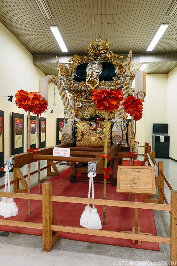 omikoshi on display