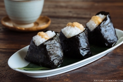 Tenmusu 天むす (Shrimp Tempura Rice Ball) | Easy Japanese Recipes at JustOneCookbook.com