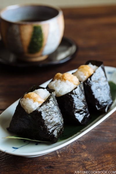 Tenmusu 天むす (Shrimp Tempura Rice Ball) | Easy Japanese Recipes at JustOneCookbook.com