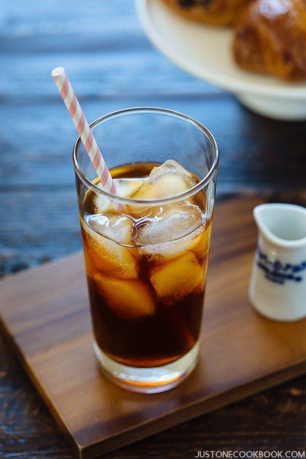 A glass of Cold Brew Coffee and ice cubes.
