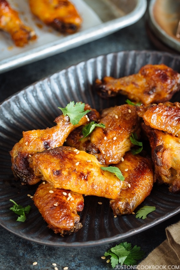 Slow Cooker Sriracha Chili Chicken Wings in a plate.