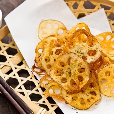 Lotus Root Chips (Renkon Chips) レンコンチップス | Easy Japanese Recipes at JustOneCookbook.com