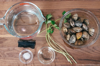 Japanese Clam Soup with Clear Broth Ingredients