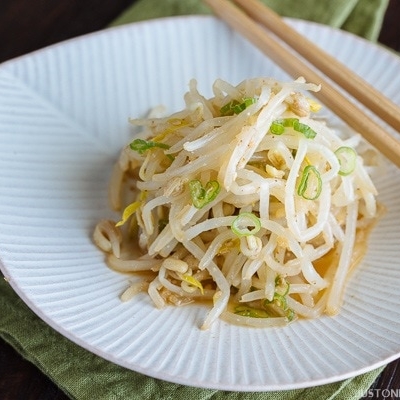 Bean Sprout Salad もやしのナムル | Easy Japanese Recipes at JustOneCookbook.com