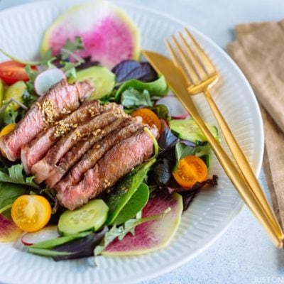 Steak Salad with Shoyu Dressing (gluten free) ステーキサラダ醤油ドレッシング | Easy Japanese Recipes at JustOneCookbook.com